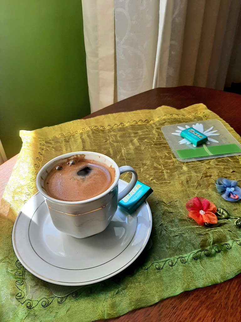 ebrucagilkalkan's tweet photo. Canı 🍫🍬 istemiyomuş🤯🤥 (sabah çayına attığı şekeri gördüğümün farkında zannımca 😁😂) #cemalim #babiçko💙 #cuma https://t.co/Ht9EHb7e7n
