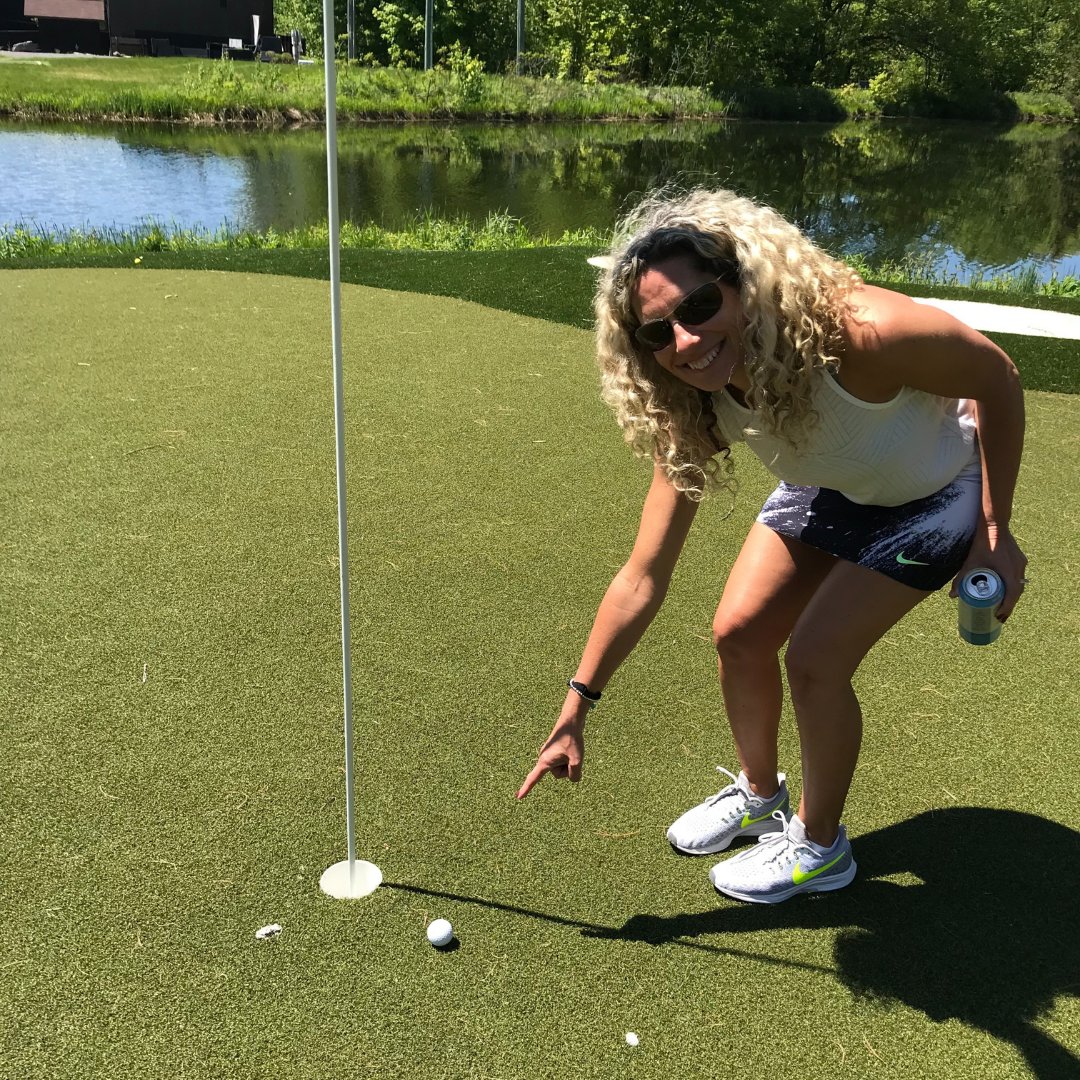 ShugarTeam's tweet photo. Almost made it in! 😂
Maybe this weekend I'll work on my hole-in-one. ⛳️
Have a great weekend! #TGIF
#torontorealtor #torontorealestate #realtor #realestateagent #burlingtonrealestate #oakvillerealestate #georgetownrealestate #cheerstotheweekend #weekend #happyweekend https://t.co/sS5tVgxOkU