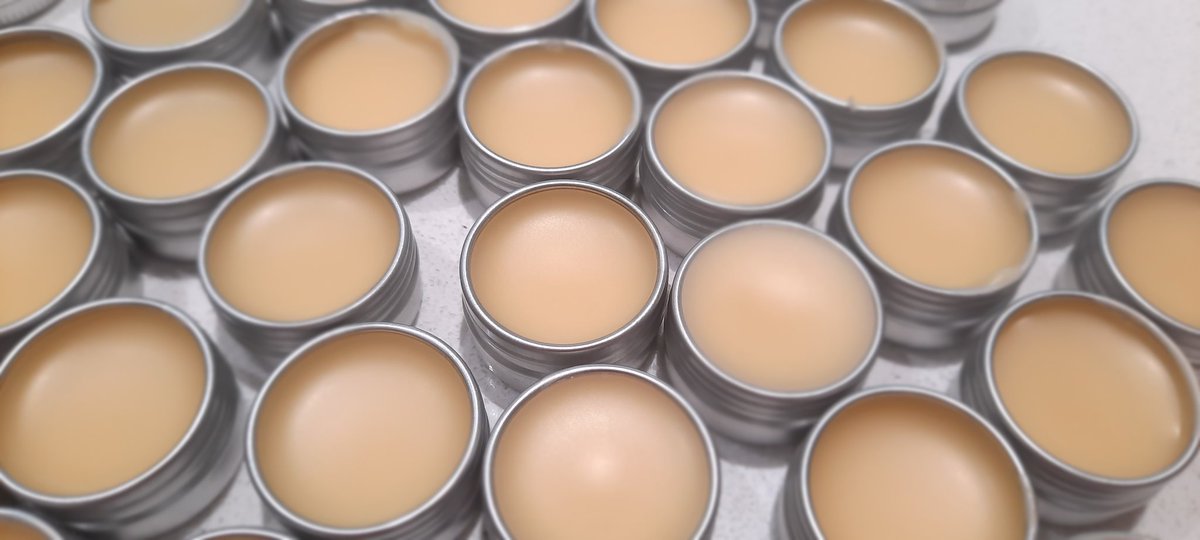 DocOz100's tweet image. Excited to make my first lip balm from the talented Petra Ahnert&apos;s book @BeehiveAlchemy Guess what everyone is getting for Christmas this year! #beginnerbeekeeper