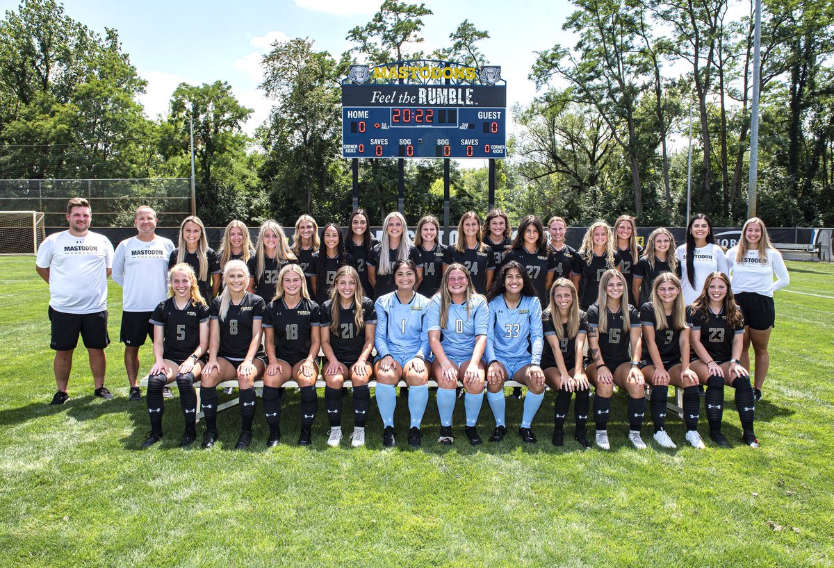 MastodonWSoccer's tweet photo. Your 2022 Mastodons! 

#FeelTheRumble #HLWSOC https://t.co/TXgNR3BblM