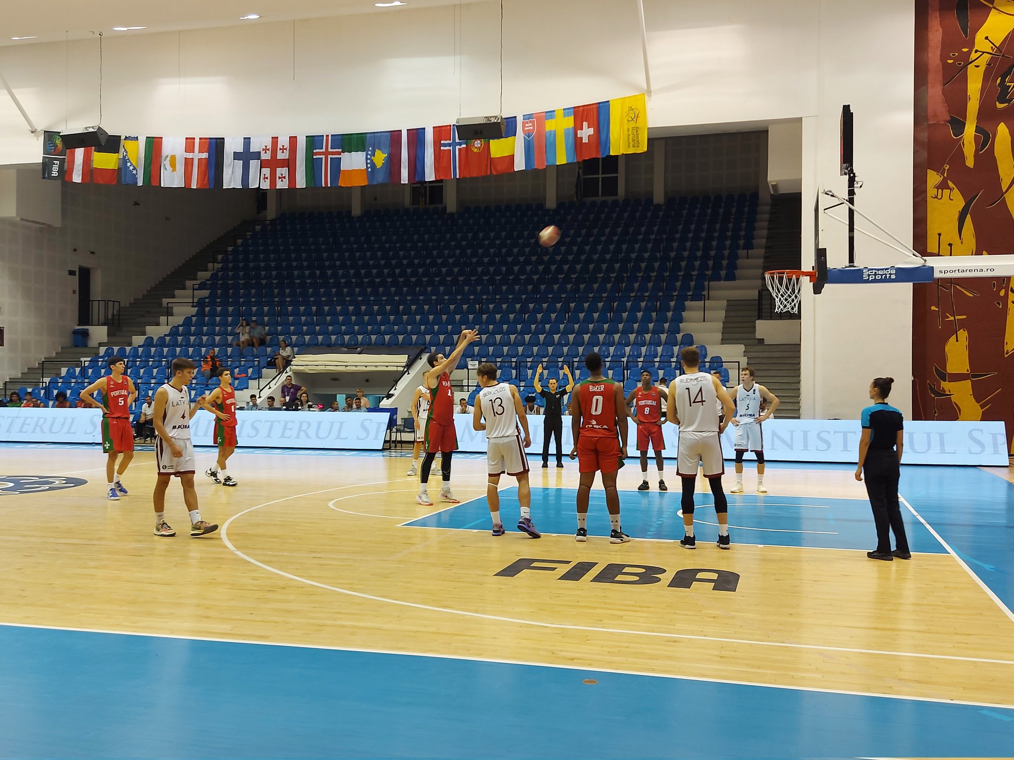 Jorge Rodrigues alinha no terceiro jogo de Portugal no Europeu de  Basquetebol - MAIS/Semanário