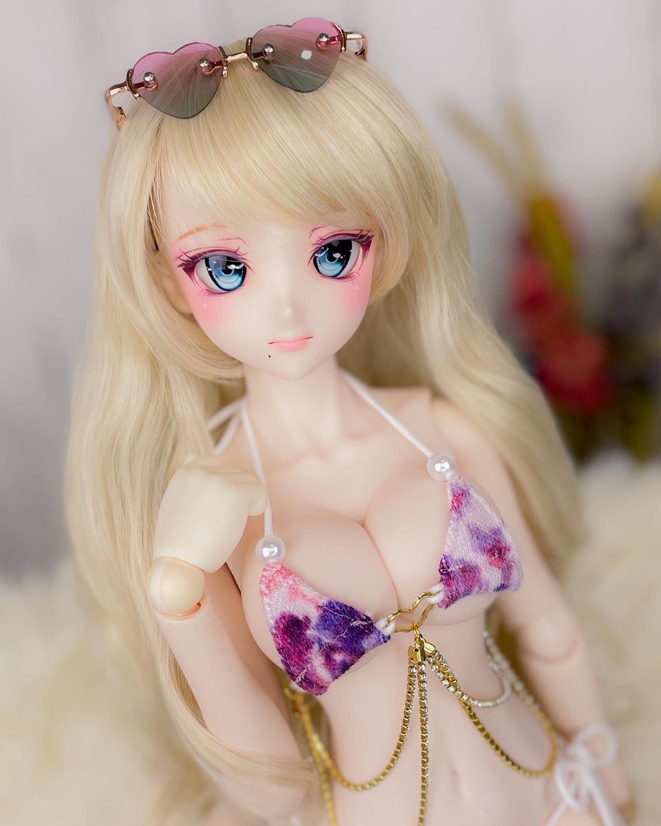 rl_doll's tweet photo. ヤフオクに09カスタムヘッド+レジンアイ+ビキニのセットを出品しました🌻

https://t.co/CPYXOji9Bb

日曜日の夜に終了です🌙

ほくろお姉さんズです👯‍♀️🫶💓
カスタムヘッド、すごく難しいけどめちゃくちゃ楽しいです🤭

#RoseLapin https://t.co/qUoXUAh8nu