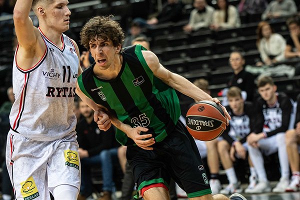 Club Joventut Badalona (@penya1930) on Twitter photo 🙌 Han estat 6 anys junts. Per aquest motiu la Penya i Badalona sempre seran casa teva. Molta sort en aquesta nova etapa, <a href="/AdriaDomenech35/">Adrià Domènech Fontana</a>!
#BadalonaÉsFutur 🙌 Han estat 6 anys junts. Per aquest motiu la Penya i Badalona sempre seran casa teva. Molta sort en aquesta nova etapa, <a href="/AdriaDomenech35/">Adrià Domènech Fontana</a>!
#BadalonaÉsFutur