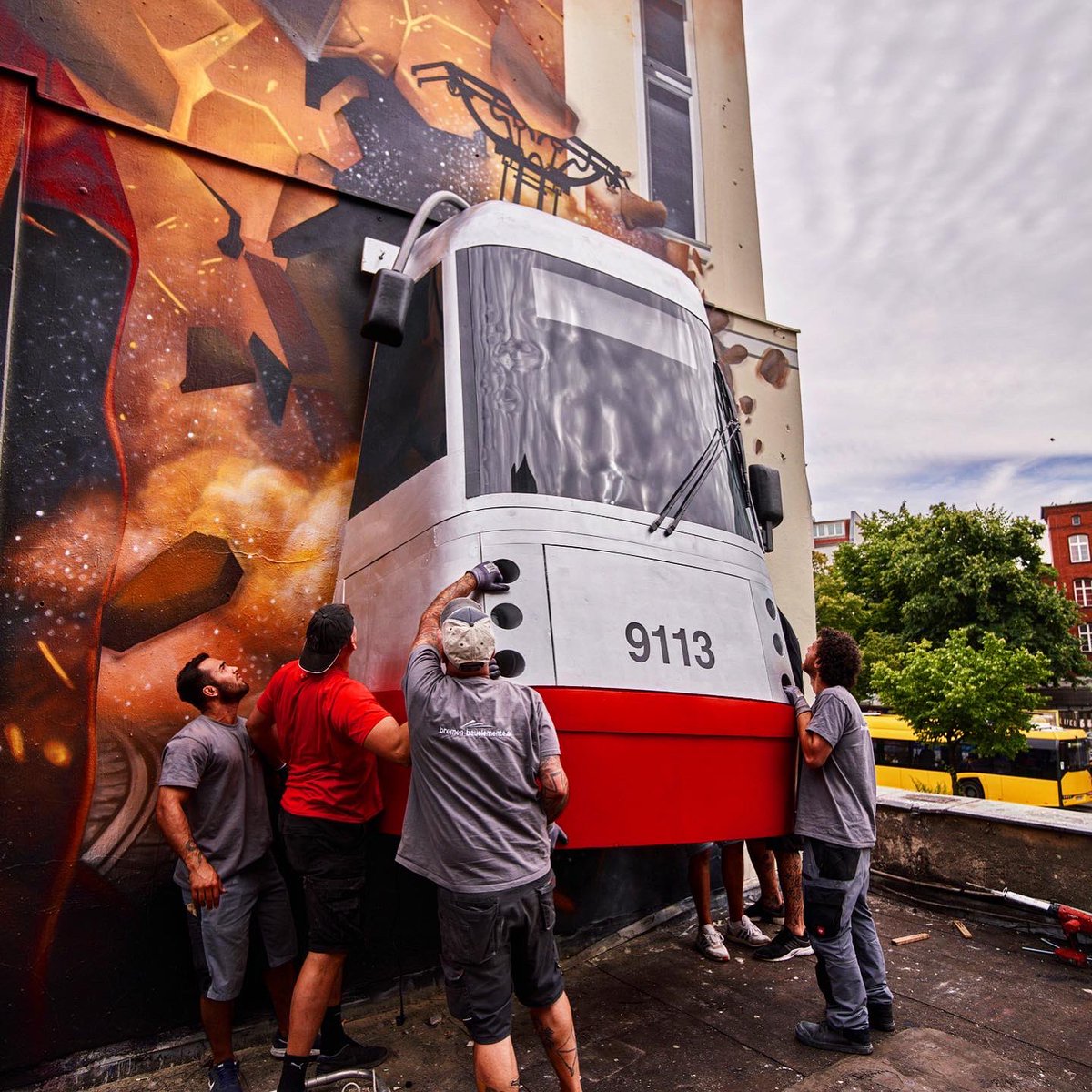Our Tram #Mural for #TheGrayMan up close 😳 #netflix #agenturxy #ooh