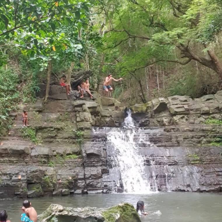 OrigGarbage's tweet photo. We are one with nature...

#cliffjumping
#secretspot https://t.co/VWdm3adWvH