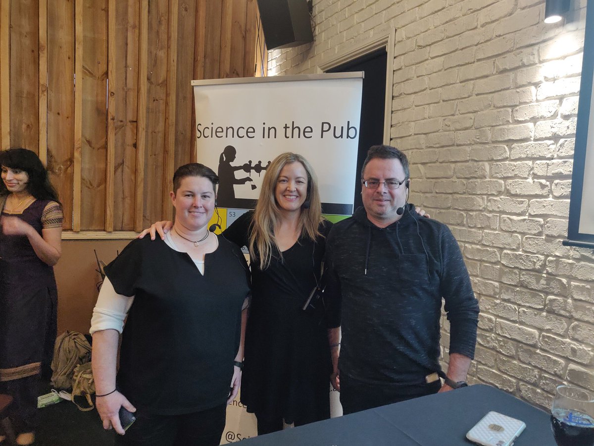 So nice to see my friends who I last saw, in some cases, in person in March 2020. Sorry I couldn't say goodbye <a href="/m_z_v/">Dr Marlize Bekker</a> and <a href="/Wine_Chemist/">Kerry Wilkinson</a>, catching 🚂 to Semaphore after a full day at @sciencealiveau takes time!