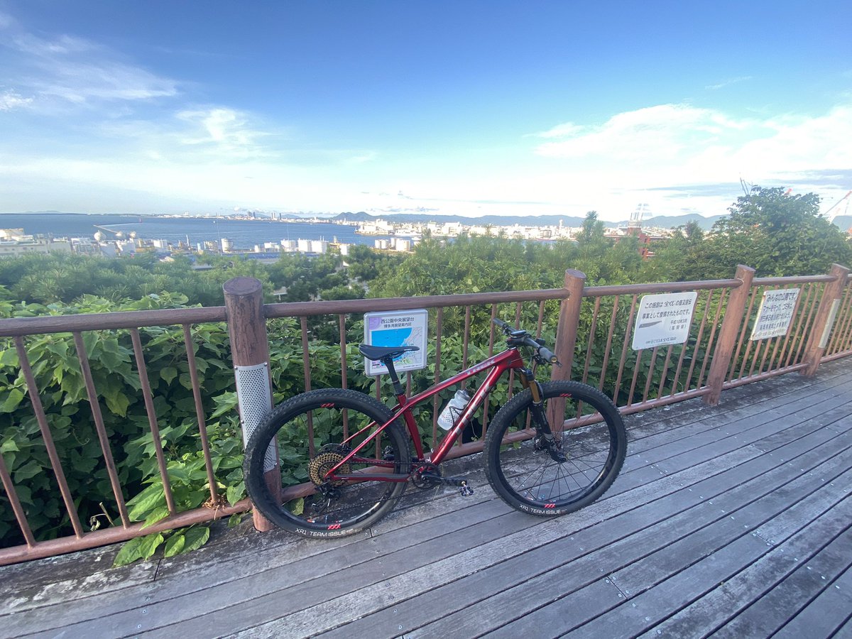 rebelrebel11's tweet photo. めっちゃいい汗かけた♪
#mtb #trek #procaliber https://t.co/3vt8bmRCd9
