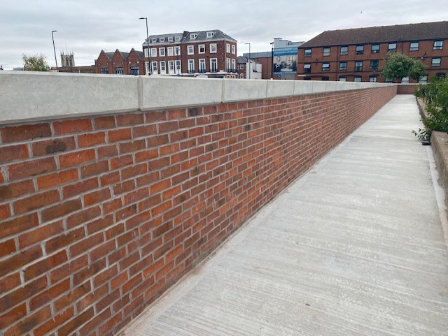 FabSpeedUK's tweet photo. Fab-Lite Facades (part of @FabSpeedUK) has completed Hull's Flood Defence scheme with one of our #civilengineering partners. The pre-cast concrete flood defence sea walls are clad with 2,500m2+ of our pro-clad brick faced panels. Got an unusual project? Contact us! #knowledge https://t.co/vFvl1hDPyd