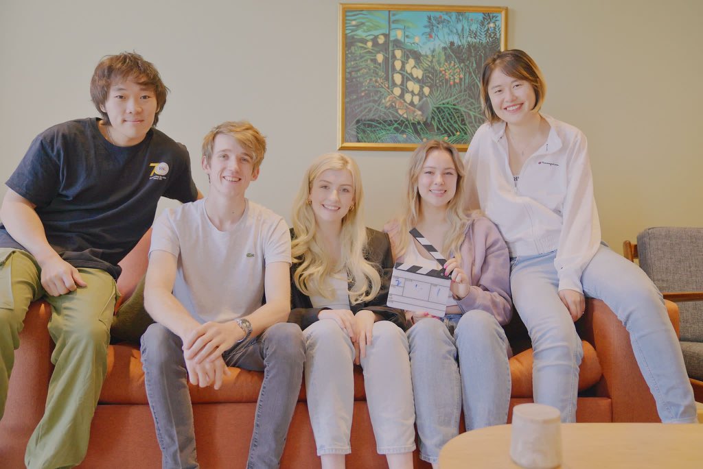 Emily van den Berg tweet media