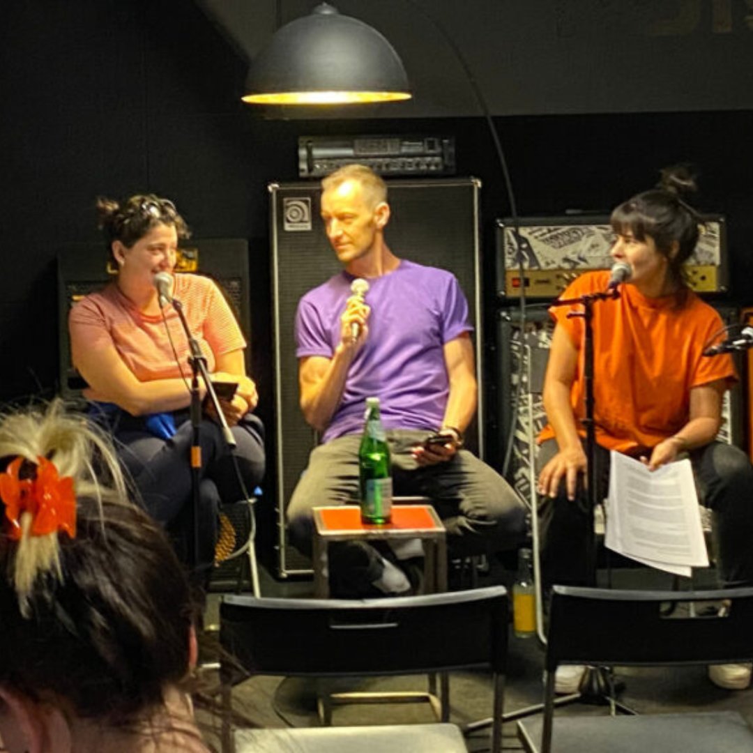 BearRadioBerlin's tweet photo. ✨📢✨ ATTENTION podcast lovers! There are brand new episodes of @_busybeingblack @radiospaetkauf #LostAndSound #AIRpodcast (@emmamidorii ) and more for you to listen to! You'll find them all at the #linkinbio or wherever you get your podcasts 🥳 https://t.co/vF6S92kqTA