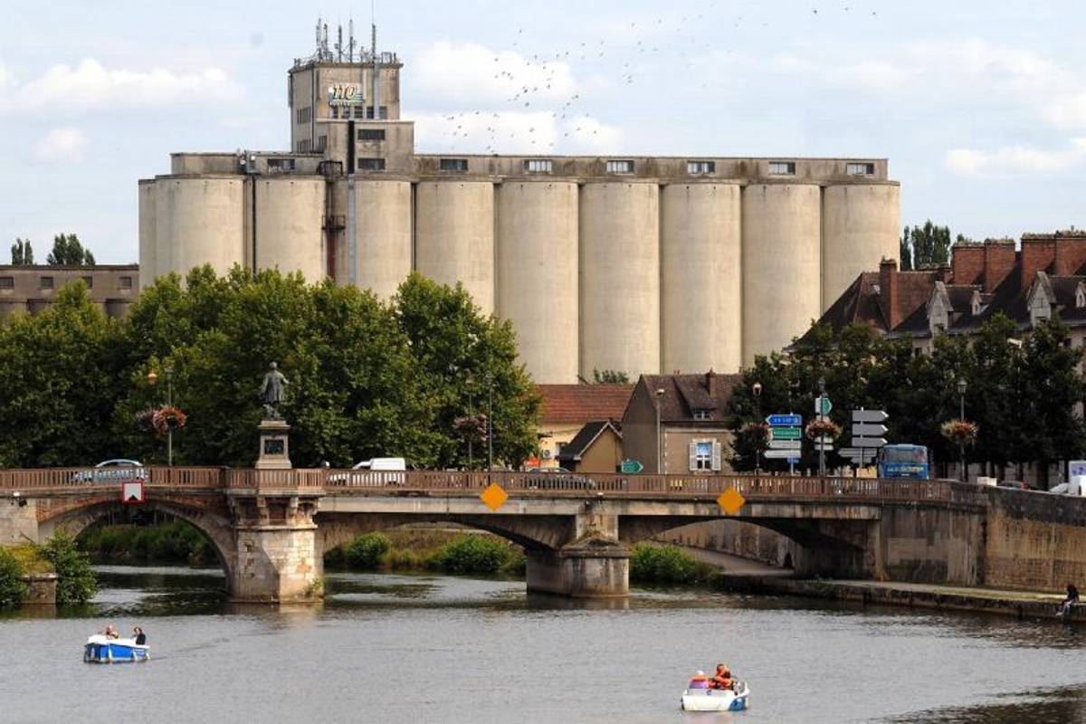 SMichemuche's tweet photo. Bonjour @NDacostinho, ci-joint quelques prises de vue d'Auxerre pour t'aider dans ton choix final. https://t.co/Wuu9NQ32CX