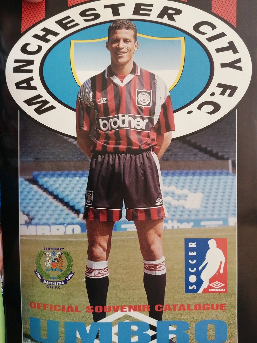 PremiershipYrs's tweet photo. Keith Curle models @ManCity's new away kit, 1994. This shirt became a cult classic, in part thanks to two Mancunian musical brothers.
What are your memories of this kit?
@MarkMmmac #MCFC #City #ManCity #BlueMoon https://t.co/zb8FzfDMYX