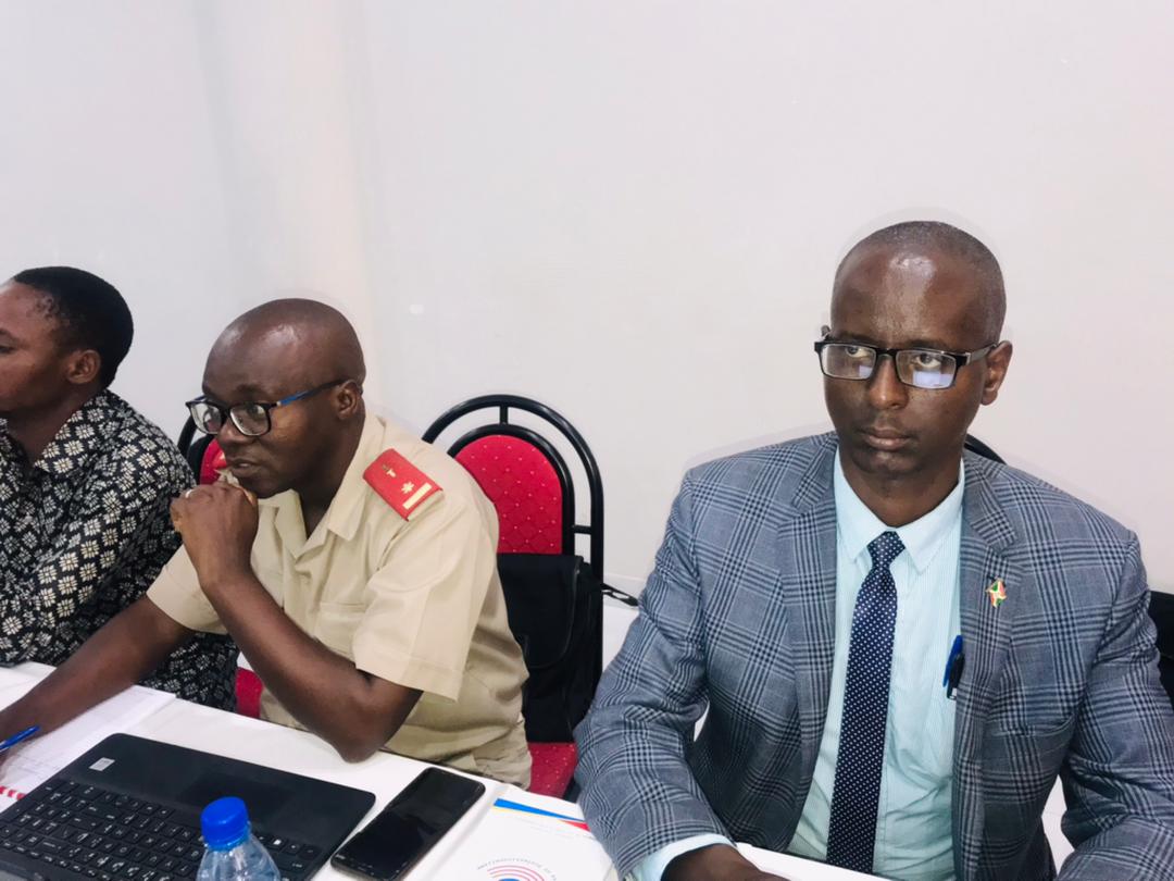 #Burundi : les porte-paroles des institutions publiques Burundaises viennent d'être renforcés dans l'usage des réseaux sociaux. C'est dans une formation organisée par <a href="/SNmediaSN/">SNmédia</a> et @mincotim avec l'appui financier de <a href="/franceauburundi/">🇫🇷🇪🇺 La France au Burundi 🇧🇮</a> qui s'est déroulée durant 5 jours à Bujumbura