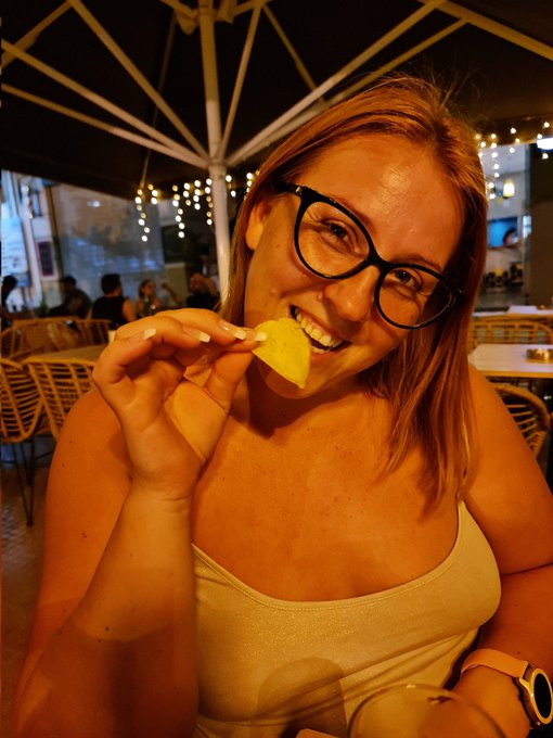 14 hours driving, then a hard day, nothing but bed and TV. https://t.co/aHsp6aRaEq<a href="/tag/poledance"class="tags"><span>#poledance</span></a>