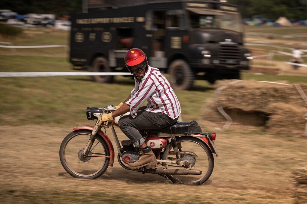 so long suckers!
.
.
#TheMalleMile #TheMalleMile2022 
#Festival #TheMile #MotorcycleRace #Race #Scrambler #ClassicMotorcycle #CustomBike #CafeRacer #OffRoadRace #Motorcycle #SprintRace #HillClimb #TheDash #TheMalle100
#TheArtofMachine #TheArtofSprint #ma… instagr.am/p/Cg4ASODsM0V/