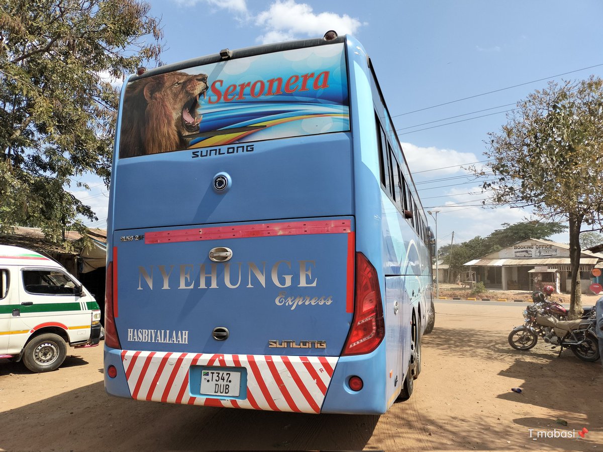 kirigitim's tweet photo. #OFFROAD_express x #Premier_Line
Loc: Sokonge tukipata lunch.....ππ΄
Uelekeo Mpanda..... https://t.co/hQugZxcybP