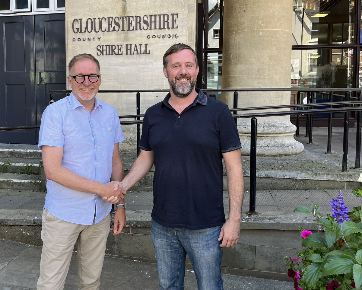 Cllr Paul Hodgkinson 🔶 (@paulcotswolds) on Twitter photo I’m delighted to hand over the leadership of <a href="/gloslibdems/">Gloucestershire Lib Dems 🔶</a> county council group today to <a href="/BenEvansLD/">Ben Evans</a>. I’m now focusing on winning the Cotswolds at the next General Election and becoming its first <a href="/LibDems/">Liberal Democrats</a> MP. #BlueWall I’m delighted to hand over the leadership of <a href="/gloslibdems/">Gloucestershire Lib Dems 🔶</a> county council group today to <a href="/BenEvansLD/">Ben Evans</a>. I’m now focusing on winning the Cotswolds at the next General Election and becoming its first <a href="/LibDems/">Liberal Democrats</a> MP. #BlueWall