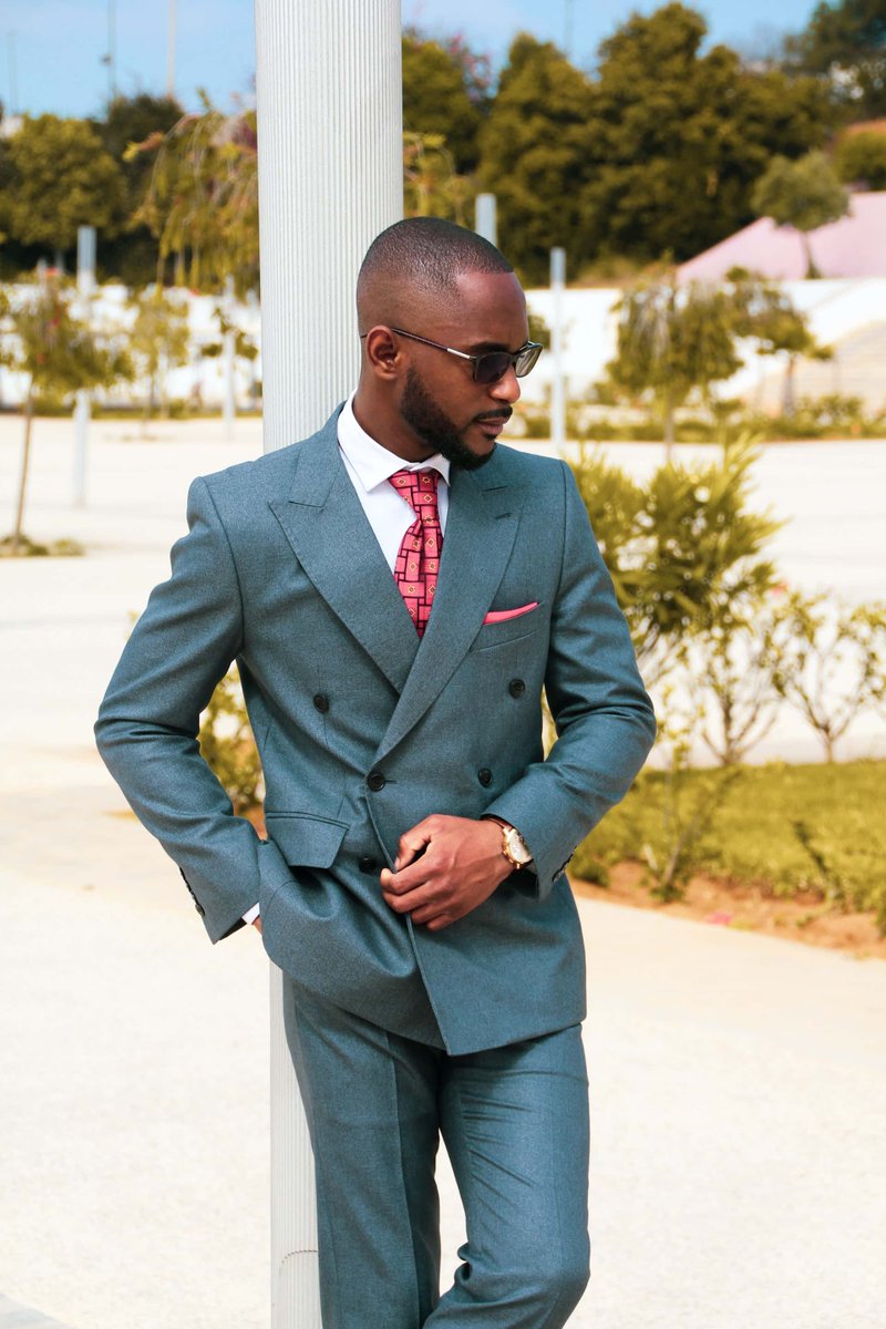 suitpublic's tweet photo. men suit #mensuit #mtmsuits #menfashion #suit #suitpublic #mensuits #menbluesuit #mengraysuit #topbrand #Mentalhealth #men #customsuit #weddingsuits https://t.co/szlOnHukKo