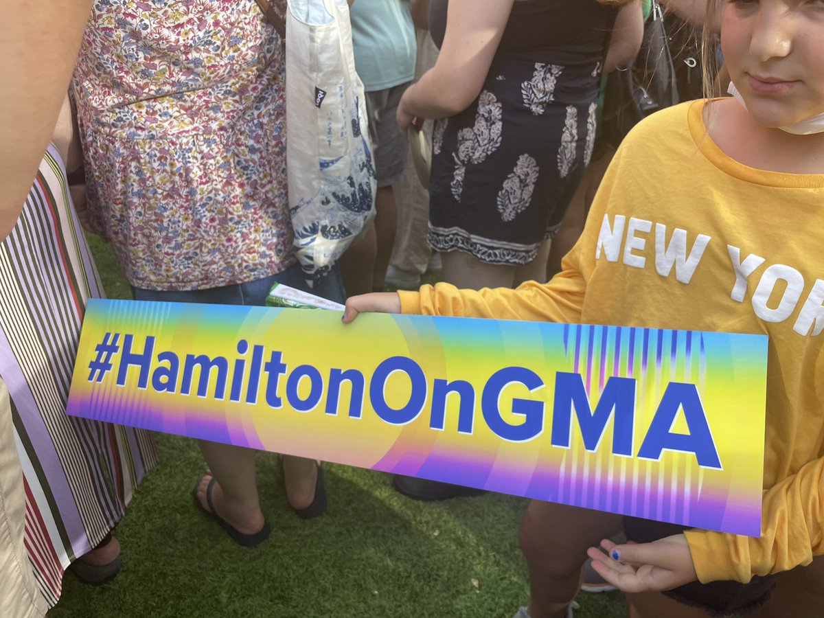 Deb38214988's tweet photo. #hamiltonongma @TomKellyShow HAMILTON ON GMA https://t.co/4eWgl9cslV
