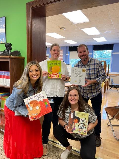 JeffMGuerin's tweet photo. @LCSEDU TCM is excited to welcome our new teachers for the 2022-2023 school year.  This year is going to be amazing! #TCMSOARS 
@CounselorTcm @CoachKristinTCM @TCMillerPTO @ArtsTcm https://t.co/1eaAq9BIuQ