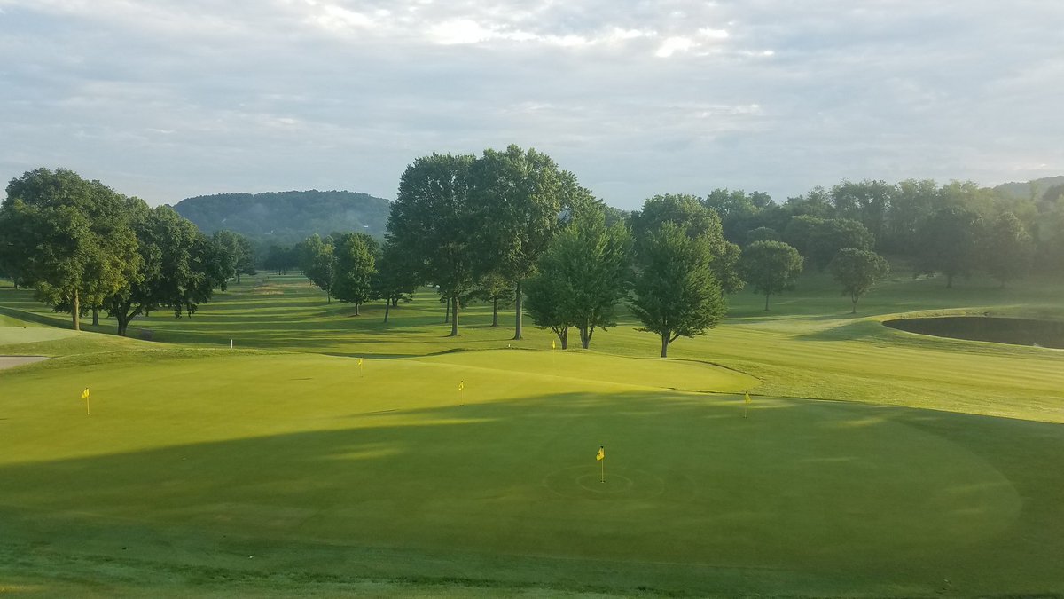 tkarch15's tweet image. Beautiful morning at Union CC