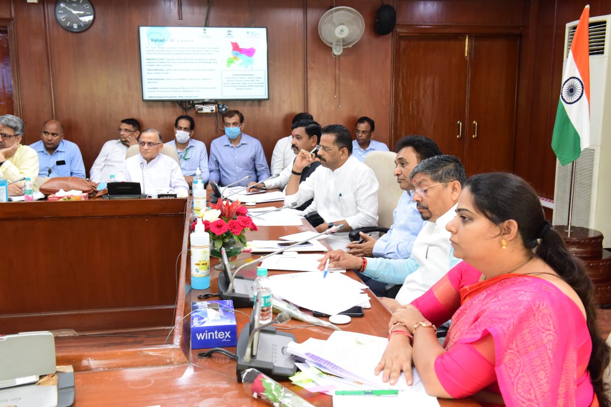 Shri <a href="/Rajeev_GoI/">Rajeev Chandrasekhar (Parody)</a>, MoS, MSDE holds discussion under "Skill Samwaad" series with Ministers &amp; Members of Parliament frm #Gujarat at <a href="/MSDESkillIndia/">Skill India</a> on creating employment opps &amp; entrepreneurship for tribal community thru #VillageEngineer prog. 
#NayaBharat #NayeAvsar #NayiSamridhi