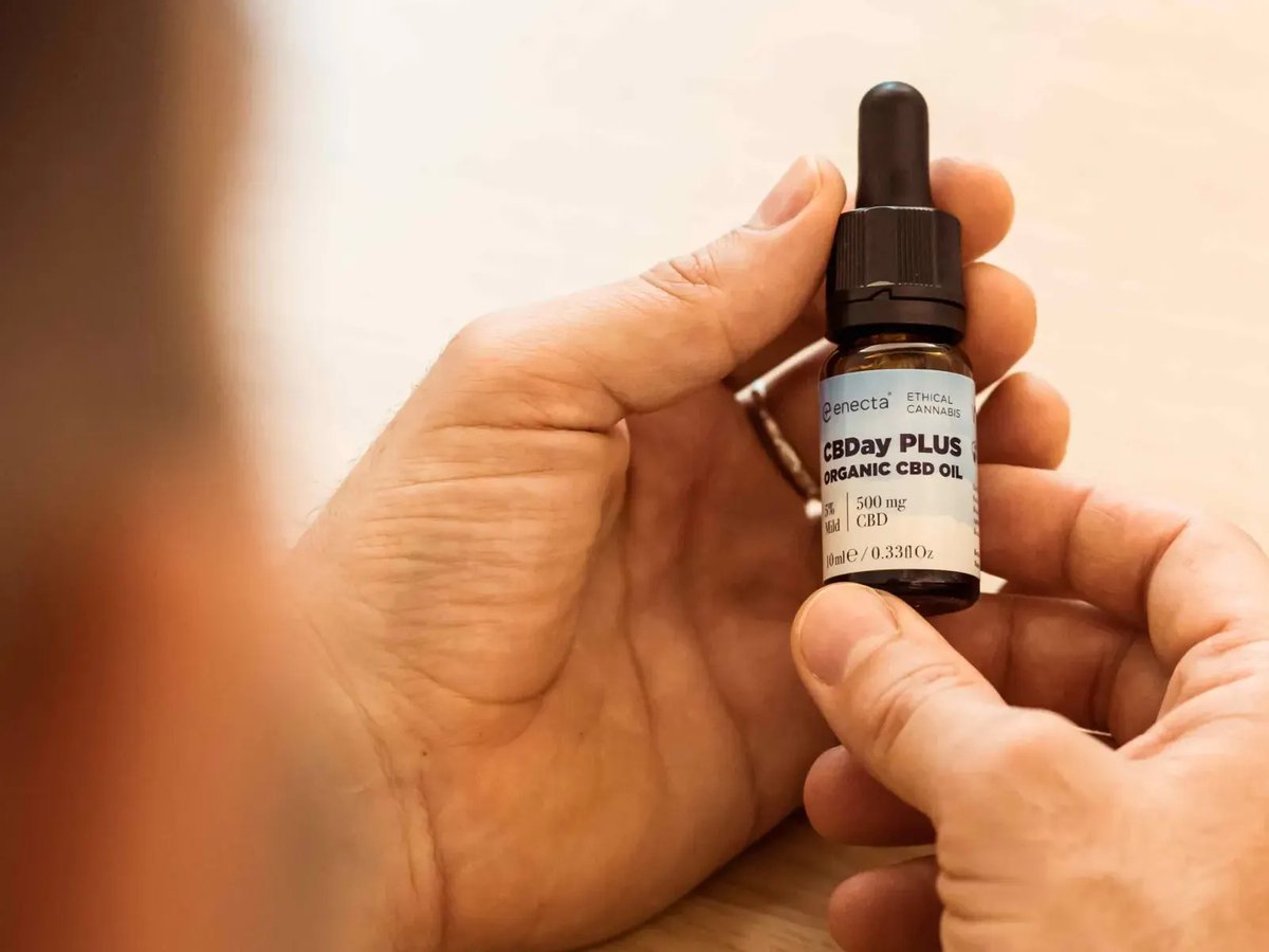 🌿#CBDay Plus: el nuevo aceite de #CBD diseñado para tomar durante el día, desarrollado especialmente para trabajar en tu #bienestar y equilibrio #natural 🧘🏻‍♂️👉🏻 enecta.es/products/cbday… 

#enecta #cbdayplus #aceitedecbd #cannabidiol #estrés #ansiedad #cannabinoides #terpenos #salud