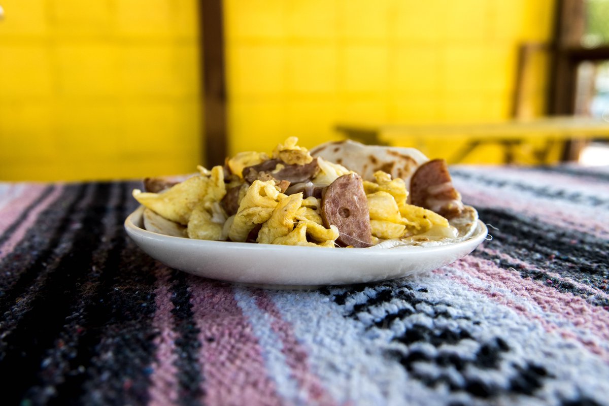 ElChilito_ATX's tweet photo. Get ready for the weekend with a plate of San Antonio Tacos or Burritos! Made with farm eggs, smoked country sausage and jack cheese, take them to go or dine in with us! https://t.co/wNSbgH2R9J