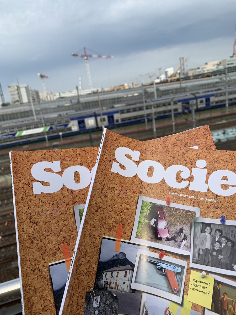 Caro_Pollet's tweet photo. @FranckAnnese @SocietyOfficiel J’en ai pris deux. On n’est jamais trop prudent. https://t.co/UTbo2ONrnc