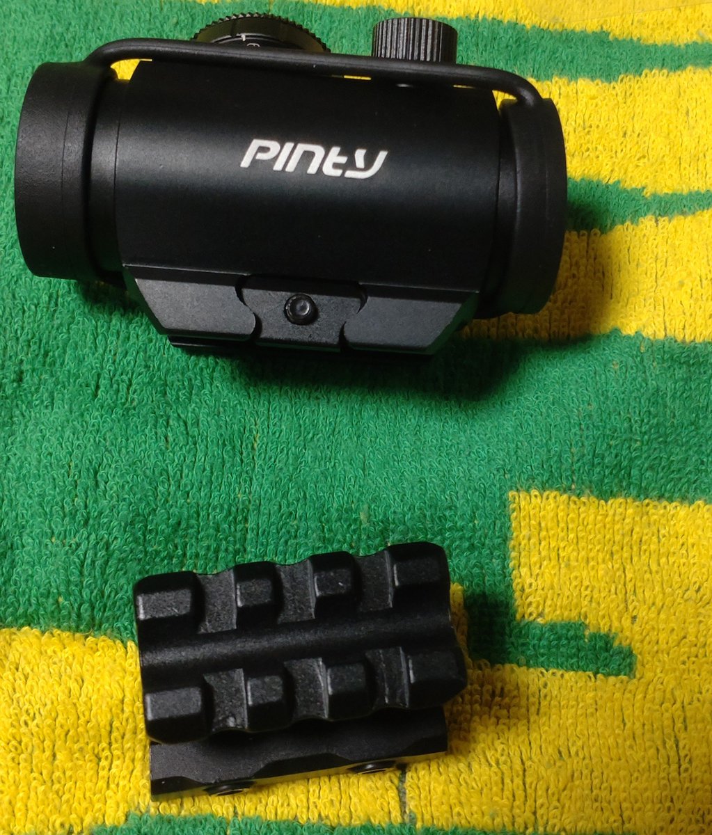 M438319933's tweet photo. #軍拡
#pinty
#ドットサイト
「Pinty」のドットサイトをゲットし��した〜😄
とりあえず飾っとくのに形を充実させるためのアイテム・・・ https://t.co/Qm5DsLArQh