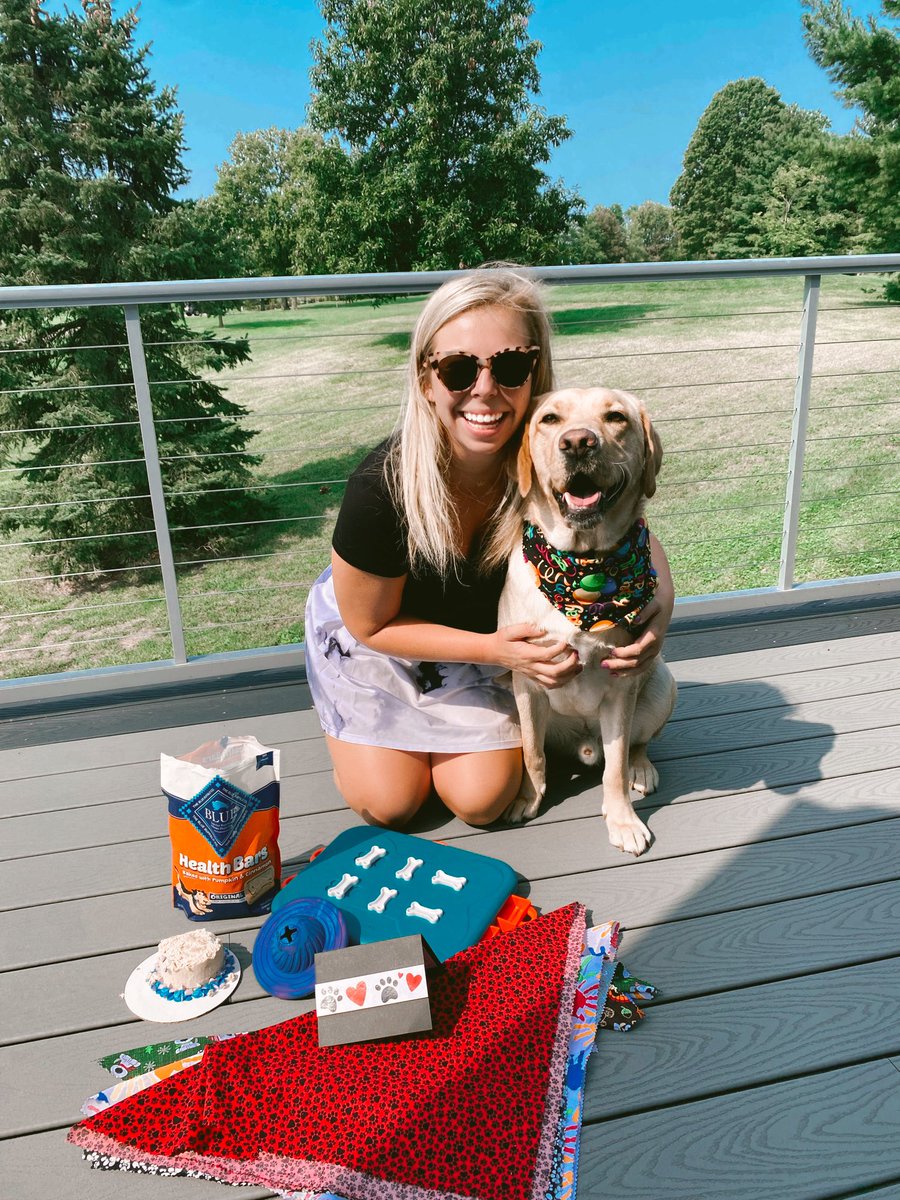 MissKramerSCSF's tweet photo. Happy gotcha day, buddy. You make a BIG difference in a lot of people’s lives. I didn’t know I could have a love like this. ❤️🐾 #masonmomentum #dogsofmason #kindnessstartswithme @circletail @MasonSchools https://t.co/NddAOQNFb1