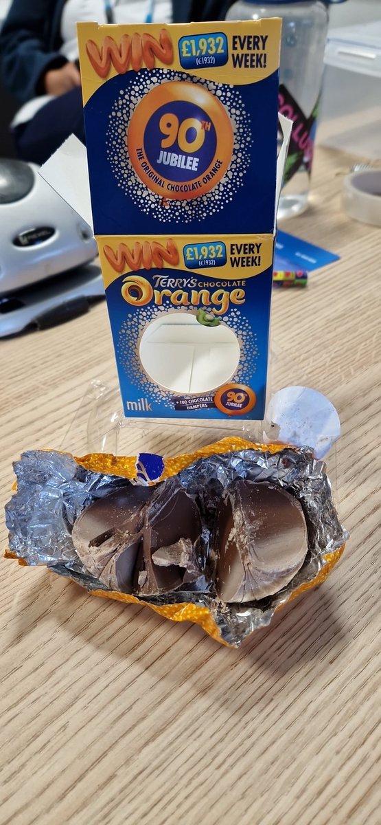 BenLeeming's tweet image. Hey @Morrisons what's this about? Bitterly disappointed by the white on our choccy orange. From hungry NHS workers