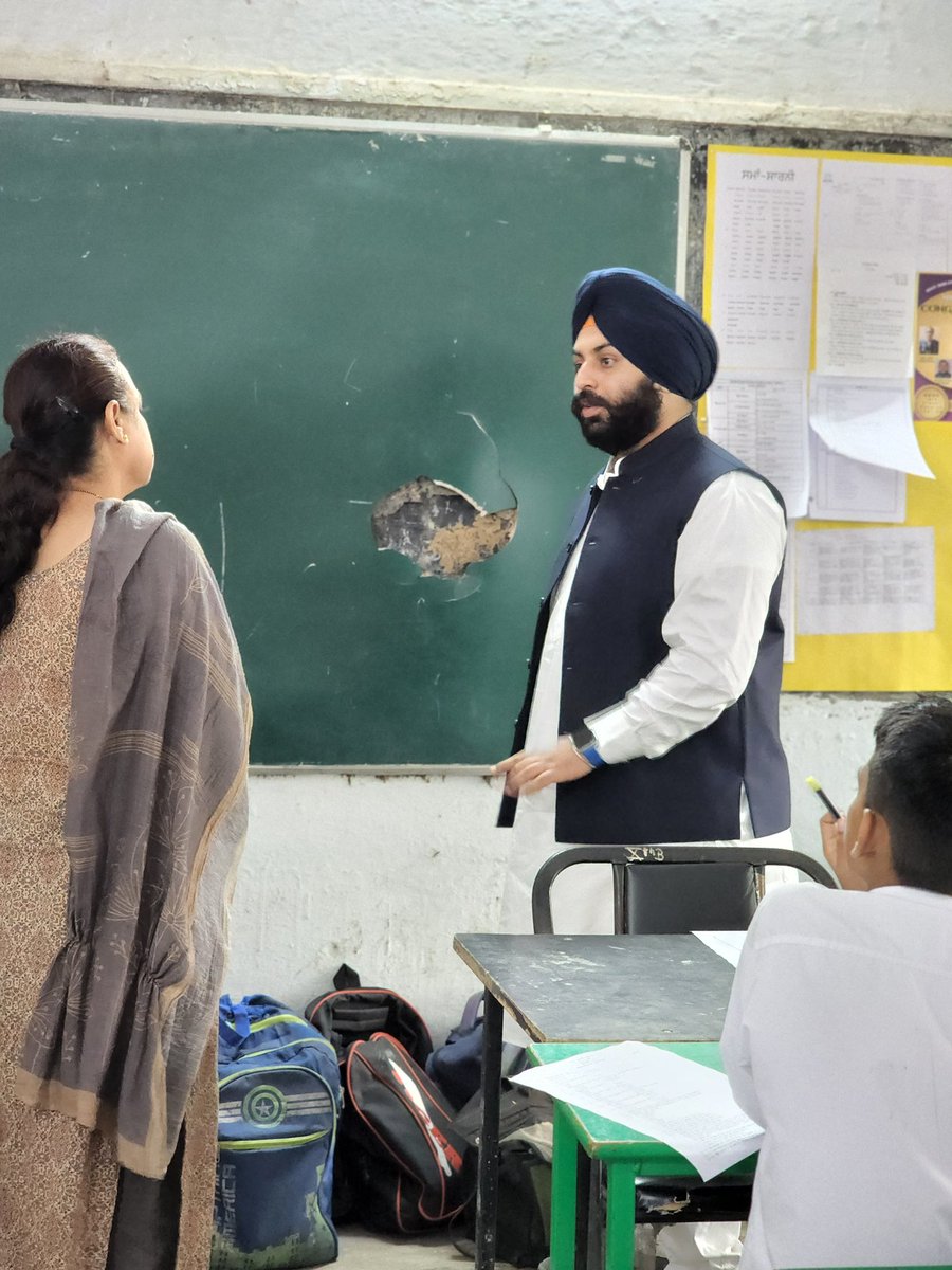 harjotbains's tweet photo. Today I visited Border Area school of Shahpur Kandi, in District Pathankot. A lot needs to be done, condition of our schools is pretty bad. 
But our govt. is committed for the change. https://t.co/fMBIh7czj4
