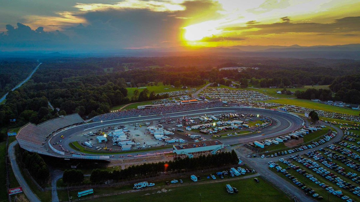 SadlerSenator's tweet photo. On EP. 30 @HermieSadler and @BillStanley are “turning left,” to record the return of open-wheel modified racing to the historic @NWBSpeedway!

Tune in! 🏁⚖️
Apple 🍎 https://t.co/rxJkMn6X0H
Spotify 💚 https://t.co/wl74TOpZmU
Everywhere else 🌎 https://t.co/XtXqQ4xAMs https://t.co/yWbSNS7YdI