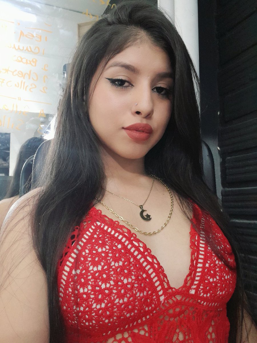 WandaQuintero04's tweet photo. Una bad bitch que es de los 90🤙🏻👅 https://t.co/7jVDNKzjY2