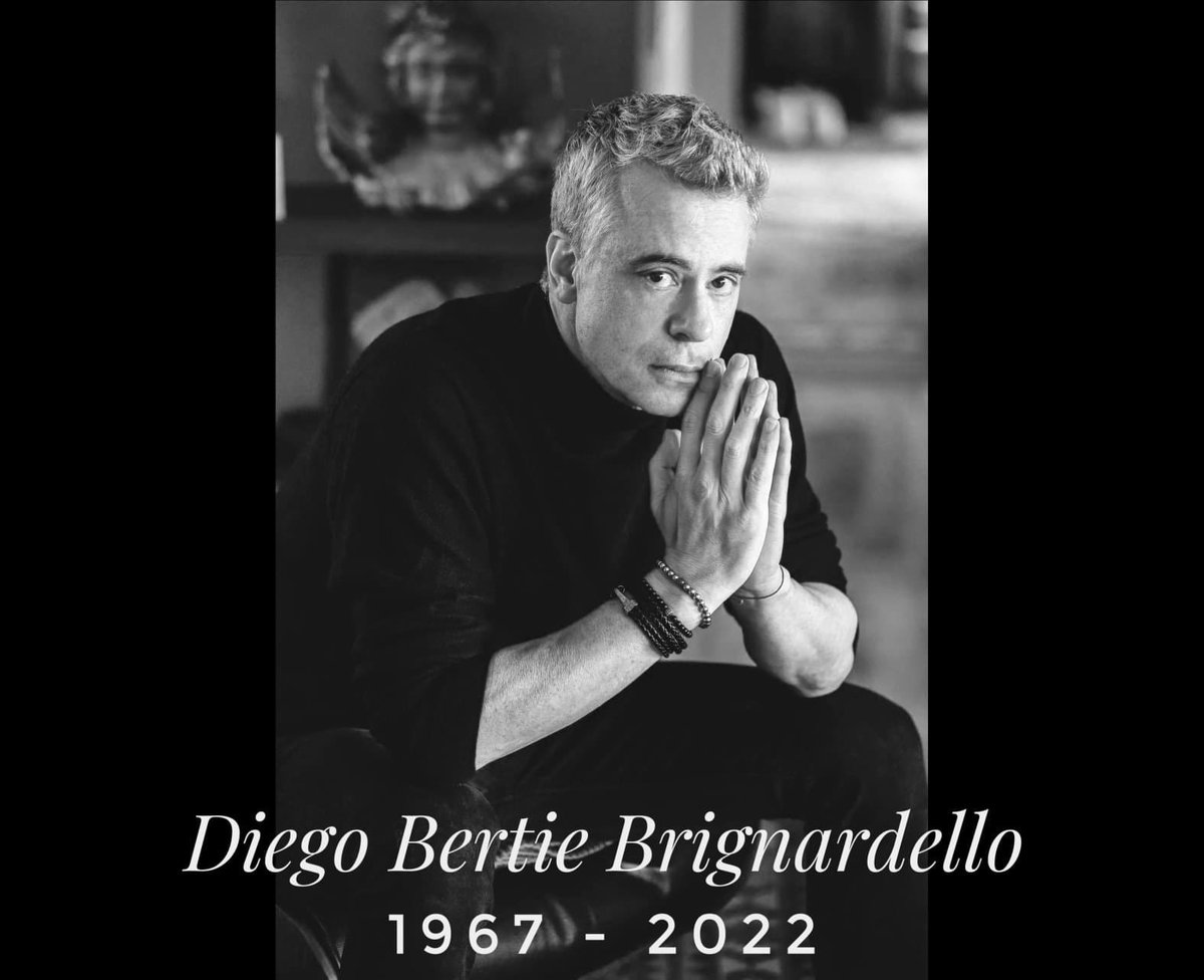 Amanecí con la triste noticia de tu partida .. Descansa en Paz .