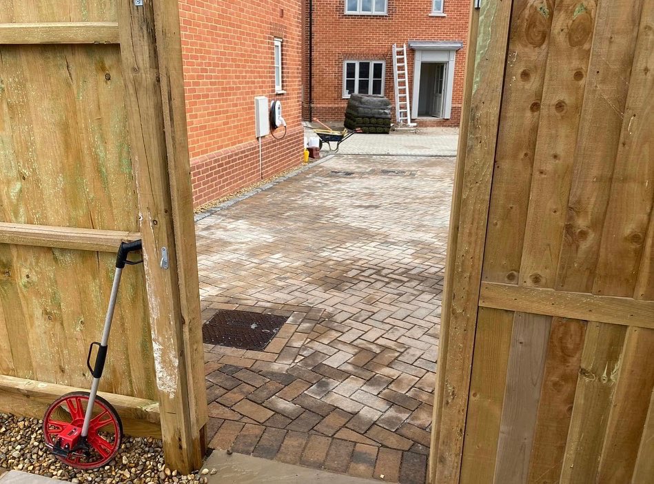 MonkPlantHire's tweet photo. Getting close to finishing our site in Blakeney.
Our Groundworker’s are doing a fantastic job.
Look out for the completion pictures. #MPHGroup #fleurhomes #groundworks #quality https://t.co/l7SFvdSLNm