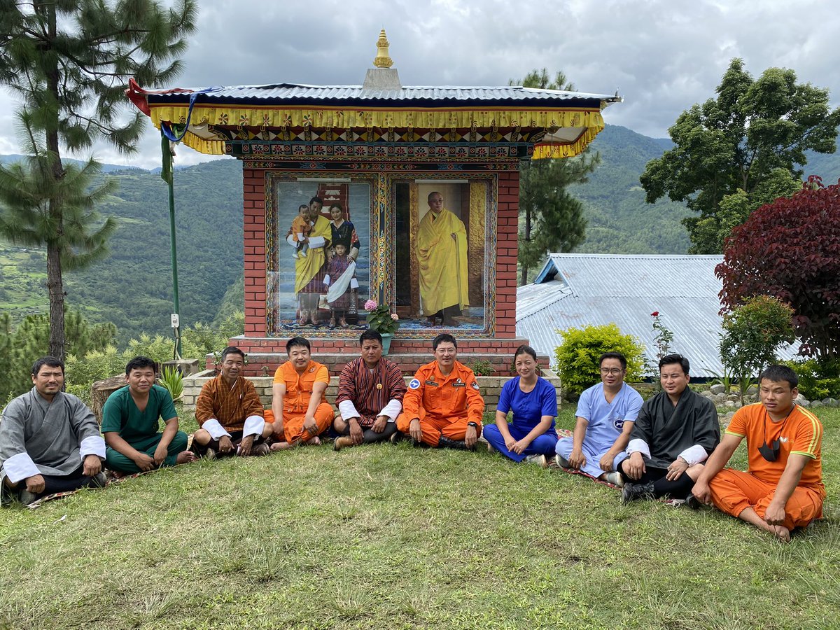 sangaykhandu's tweet photo. North Tashigang team, with Shongphu Gewog Thrizin, Chaling Tshogpa and volunteer-residents for #NADPM #combing in eastern #bhutan. Learnt and also shared learnings with field colleagues #desuung https://t.co/FJu0STPq7L