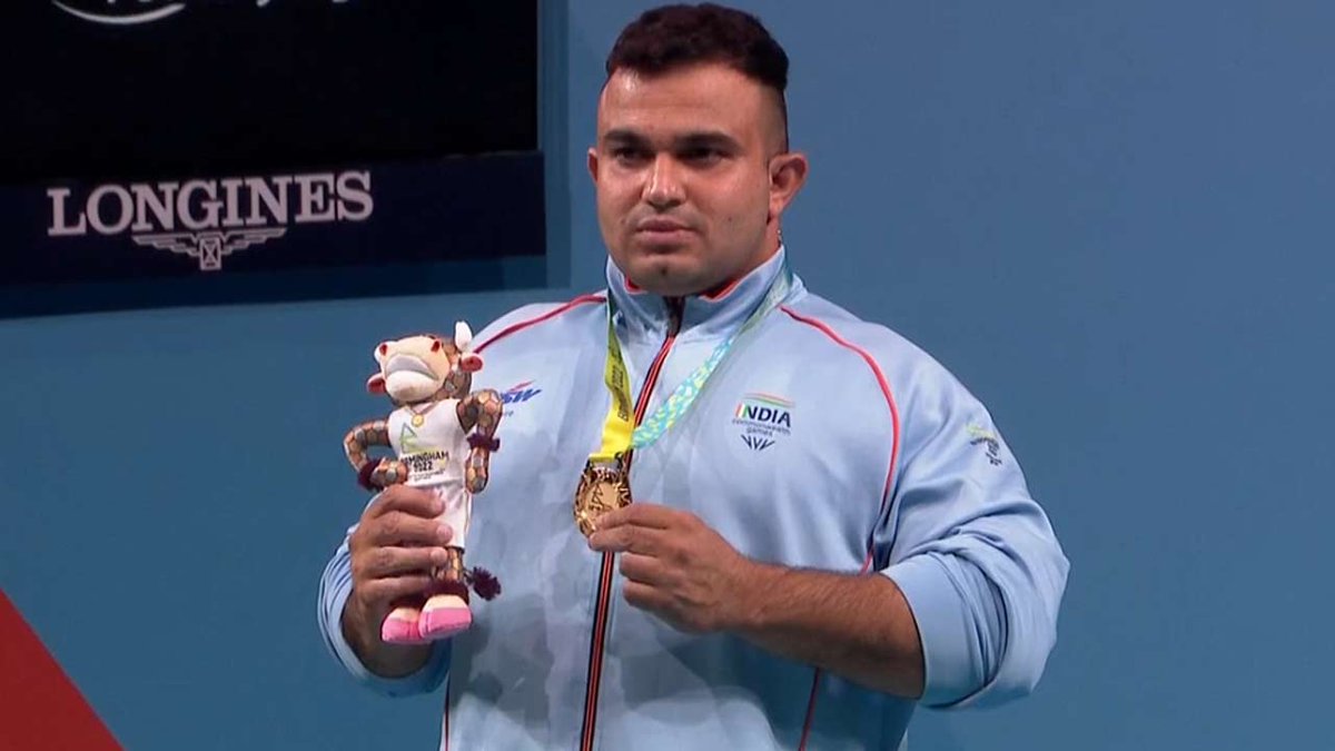 GlennTiclo's tweet photo. Hearty congratulations to Sudhir on bagging the #Gold and making history by being the first Indian to win a #GoldMedal in the Men's Heavyweight #ParaPowerlifting Category at the @birminghamcg22. (1/2) https://t.co/HNilHiWbem