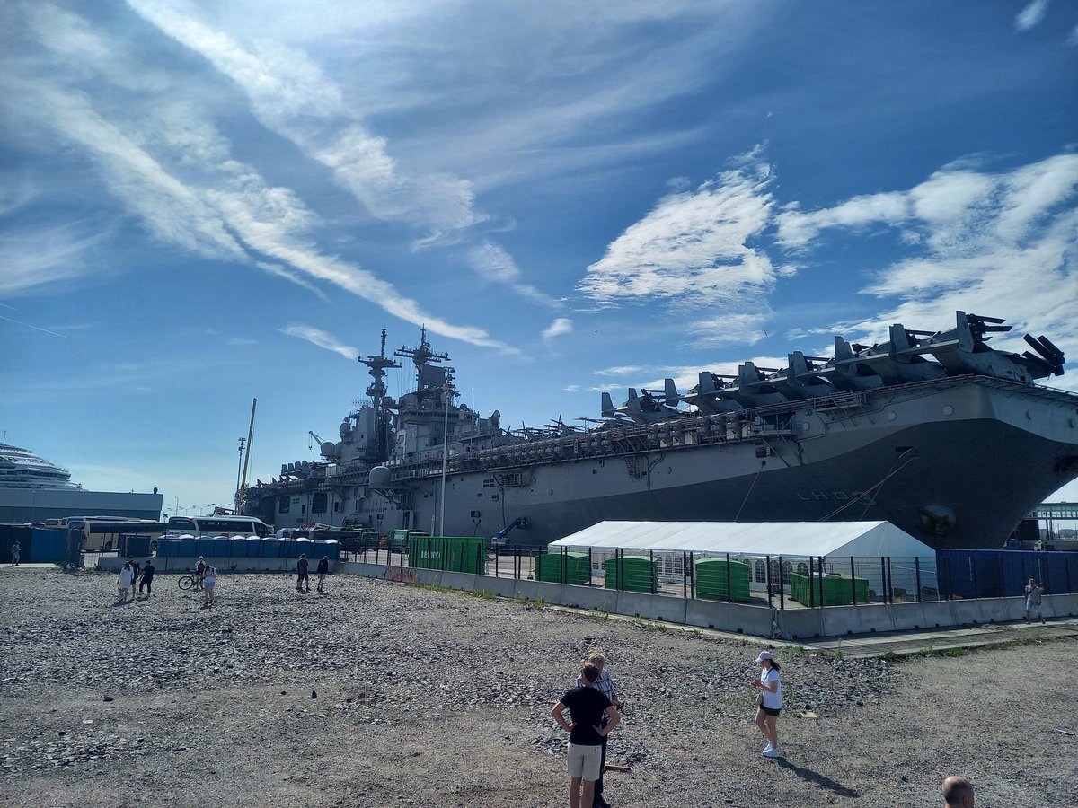 RT @PesuMatti: Conducting field research on security assurance provision. USS Kearsarge in Helsinki. https://t.co/SlnzY0ckye