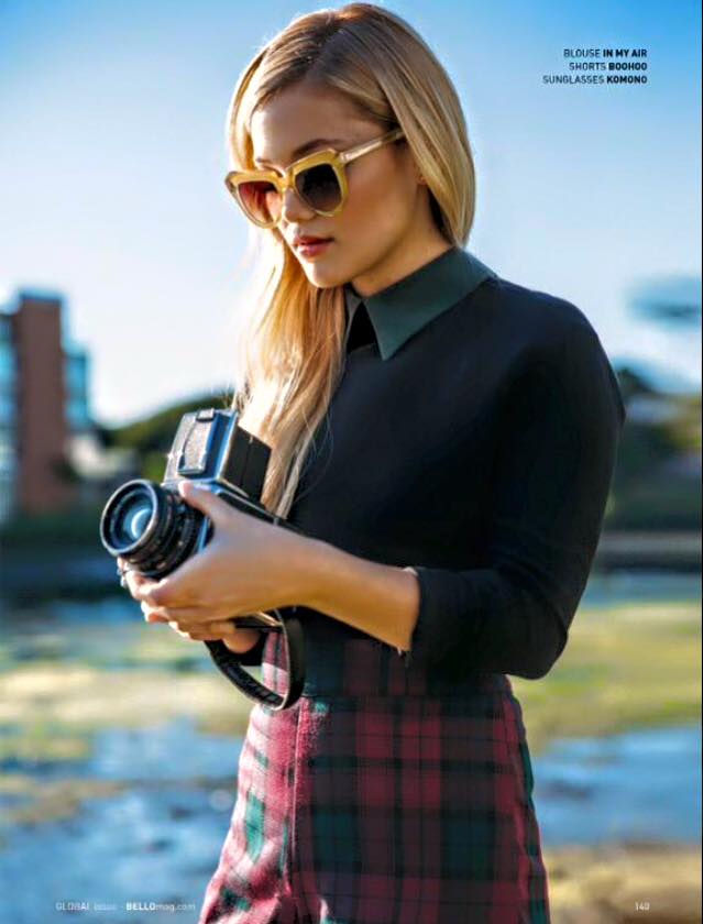 Happy 25th Birthday to today\s über-cool celebrity with an über-cool camera: actress  