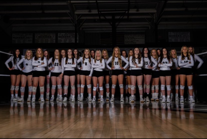 bermingham2025's tweet photo. Headed to my second ever volleyball camp this morning. I am enjoying learning this new sport. Amazing Coaches and such a great team. #compete #liveLikeKayla #BeBauxite https://t.co/KuSABt0xgp