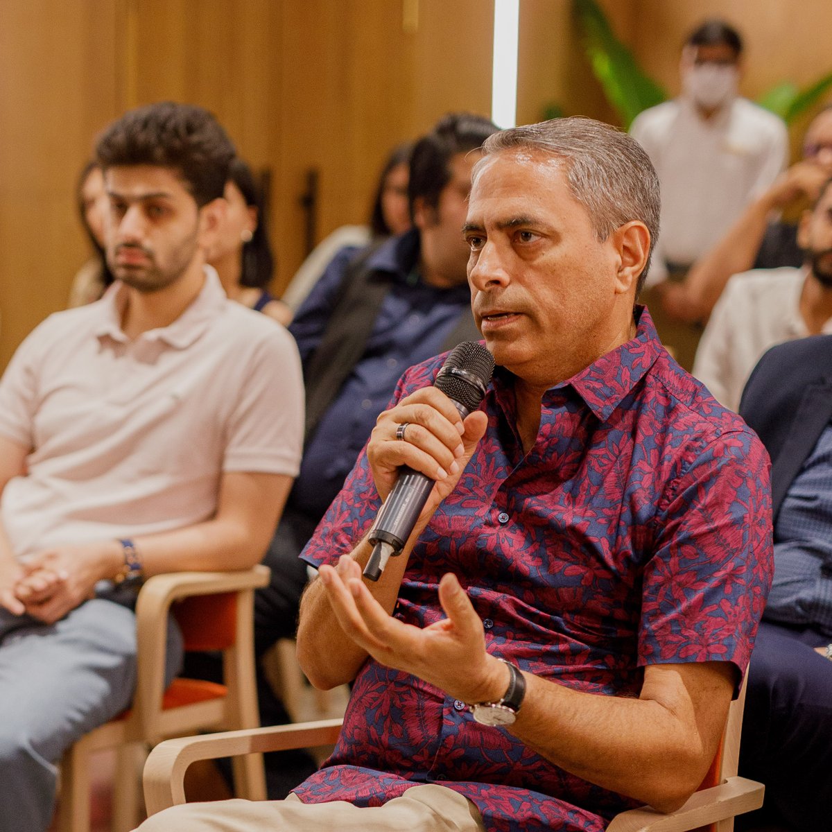 TheQuorumClub's tweet photo. A phenomenal evening discussing the impact of technology on geopolitics between nations had the audience enthralled.
Author & Tech-Entrepreneur, @AnirudhSuri with Hindustan Times Foreign Editor, @PramitWorld, in conversation at #TheQuorumGurgaon.
#ConversationsAtTheQ https://t.co/qioD7QOaPZ