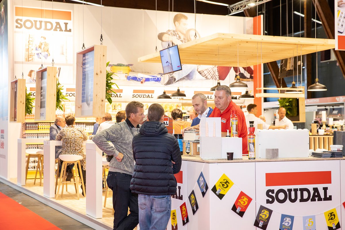 Bereid uw bezoek aan DIY, PRO &amp; Garden optimaal voor en check de exposantenlijst vooraf.

Markeer wie u wilt zien en mis niets van alle noviteiten op de beurs.

bit.ly/3yxWX9G