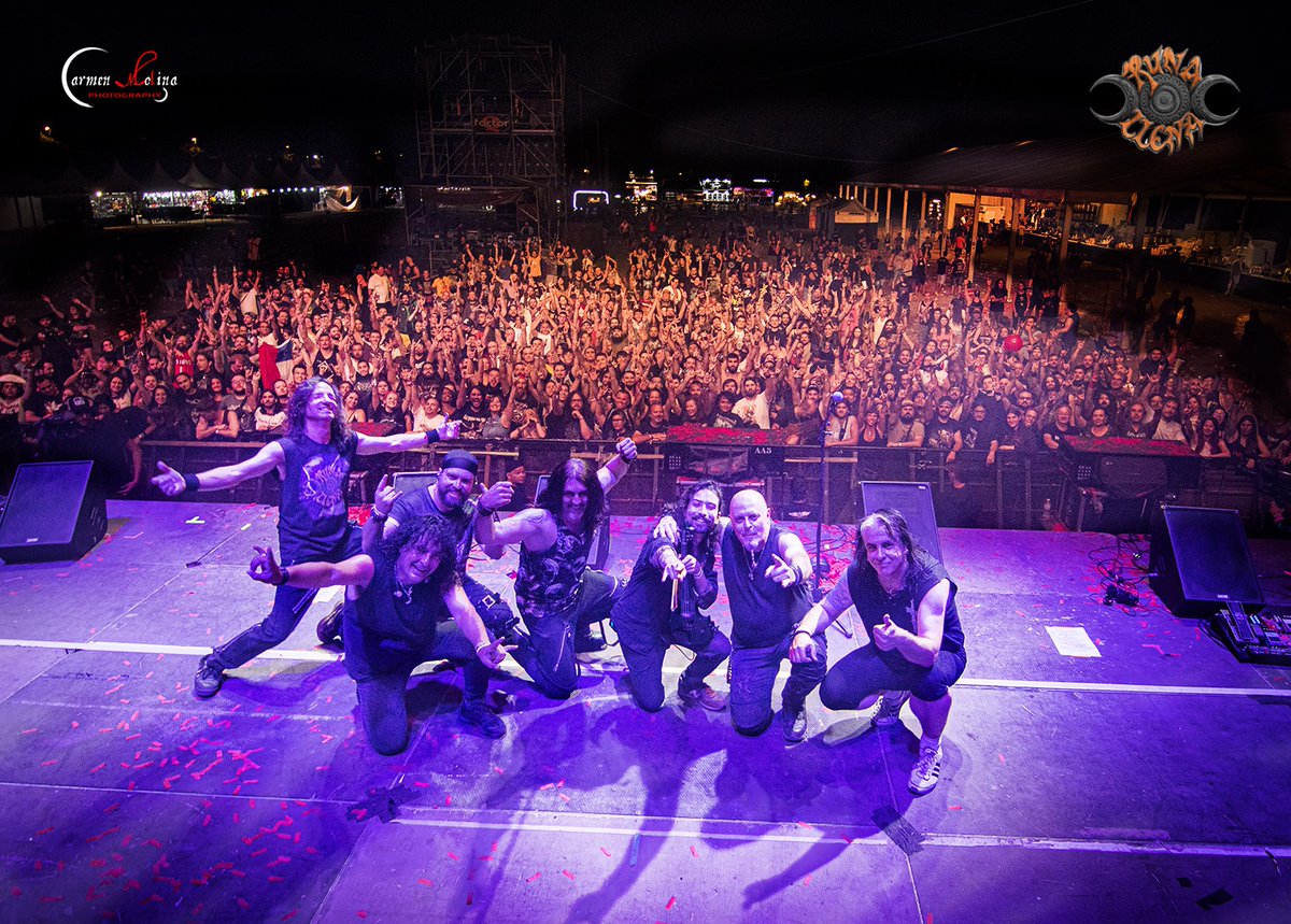 GRACIAS Leyendas 
Impresionante lo sucedido anoche. Tenemos tanto que agradecer que es difícil expresarlo. A todos los que estuvisteis hasta el final coreando y vibrando junto a nosotros cada nota. A la organización del Festival Leyendas del Rock, a nuestro amigo Carmelo. (sigue)