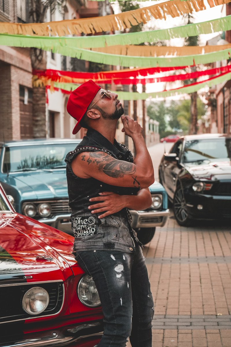 Original Elias (@originaleliass) on Twitter photo Pensando en mi próximo single que se viene🔥
SALVAJE🐎 junto con mis hermanos <a href="/Nyno_SBR/">NYNO VARGAS</a> y <a href="/monchochavea/">MONCHO CHAVEA</a> Pensando en mi próximo single que se viene🔥
SALVAJE🐎 junto con mis hermanos <a href="/Nyno_SBR/">NYNO VARGAS</a> y <a href="/monchochavea/">MONCHO CHAVEA</a>