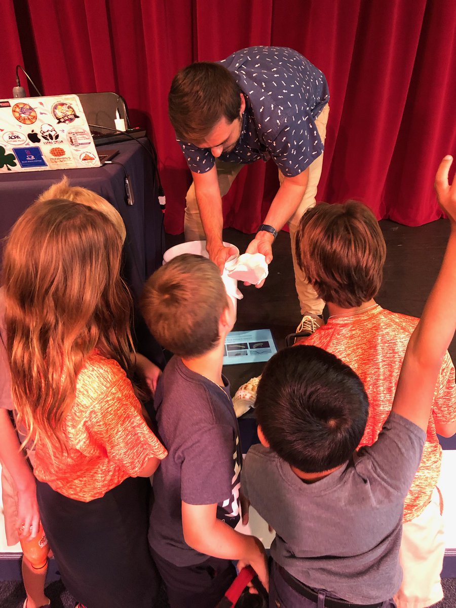 BenthicBrigade's tweet photo. Last week we said goodbye to an invaluable member of our team, Garret @gtodonnell. While Garret was part of the BEL at SMS, he was full of puns, our professional selfie-taker, an enthusiastic educator, and an expert invertebrate identifier and photographer who favored the ‘pods. https://t.co/oajoKHcEOW