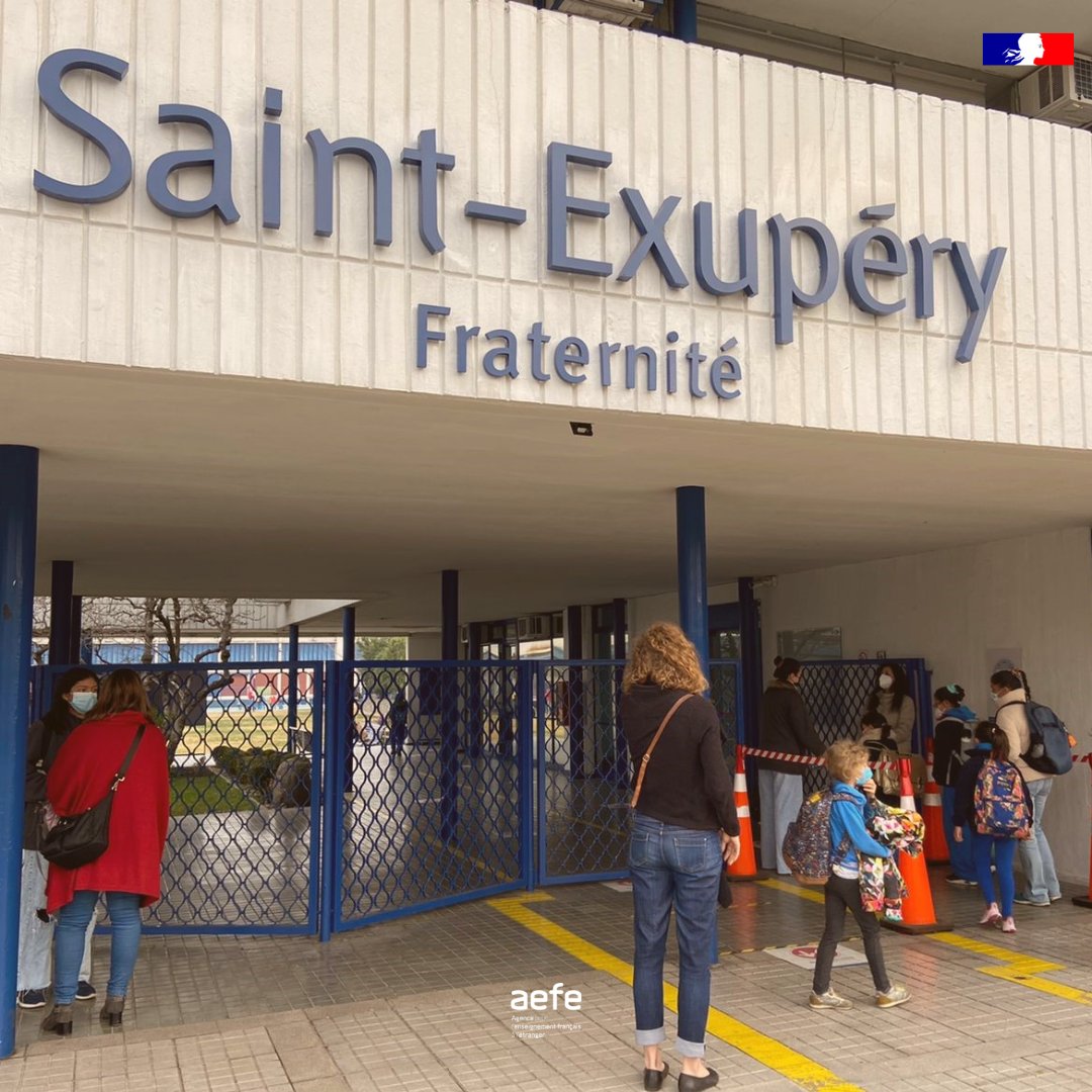 aefeinfo's tweet photo. 📚Cette semaine, c'est la rentrée scolaire pour les établissements de rythme sud🎒

📷: 
Lycée Antoine-de-Saint-Exupéry à Santiago
Lycée franco-argentin Jean-Mermoz à Buenos Aires
Lycée français Jules-Supervielle à Montevideo
Lycée Pasteur à São Paulo https://t.co/2MbAOECmAr