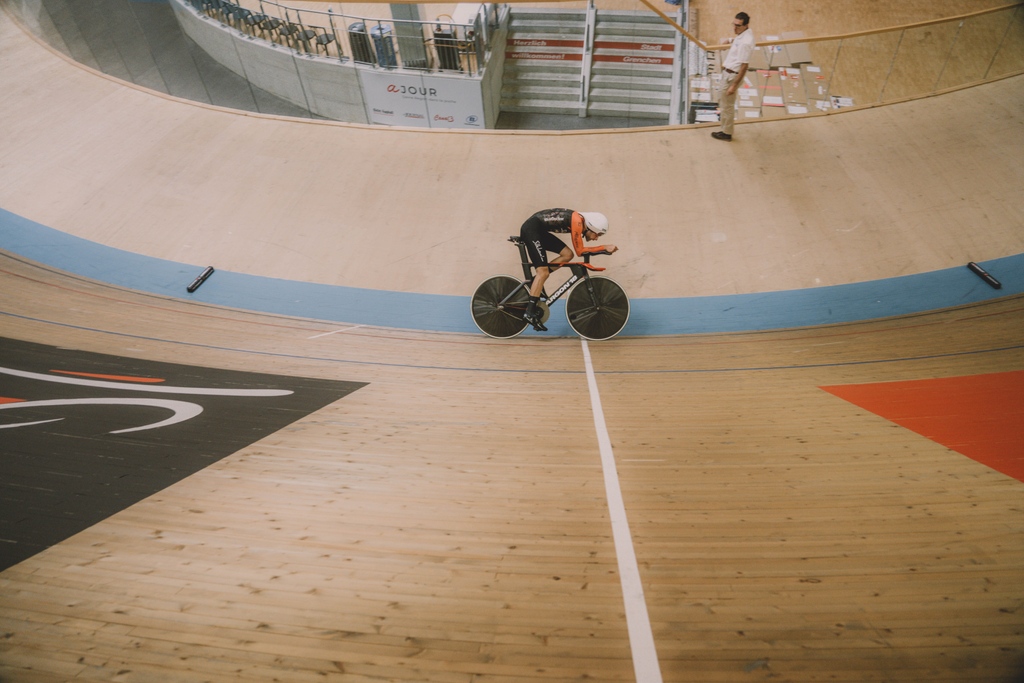 Louis Pijourlet is the new French hour record holder. Congratulations on an amazing achievement! ⬇Get the full story bellow⬇ bit.ly/Louis-Pijourlet 📷️ @d.clic_ @jolypics #Argon18 #Argon18ElectronPro #RideYourElement #ThisIsMyRide #JoinTheRide #HourRecord⁠ #Cycling