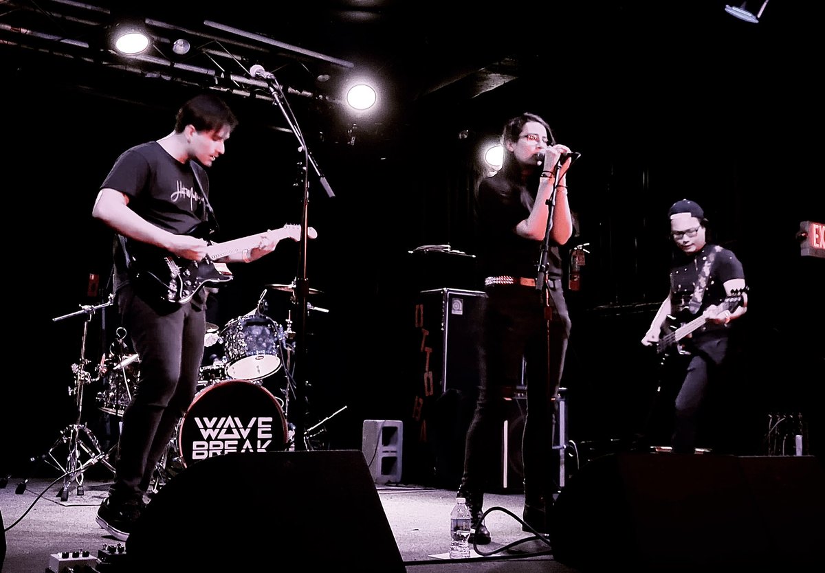 justfinemd's tweet photo. Did you guys catch our first show at @ottobuddy as a full band? Huge thanks to @wavebreakband @drivingunderh2o @likefiresband @HeartbentMD for letting us open for them!! https://t.co/iSxYen9OWn